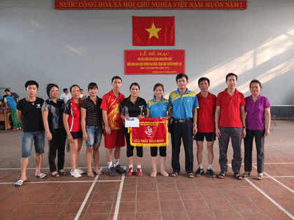 Đoàn vận động viên nhà trường tham gia hội thao khối Trường tỉnh Thái Nguyên năm 2013